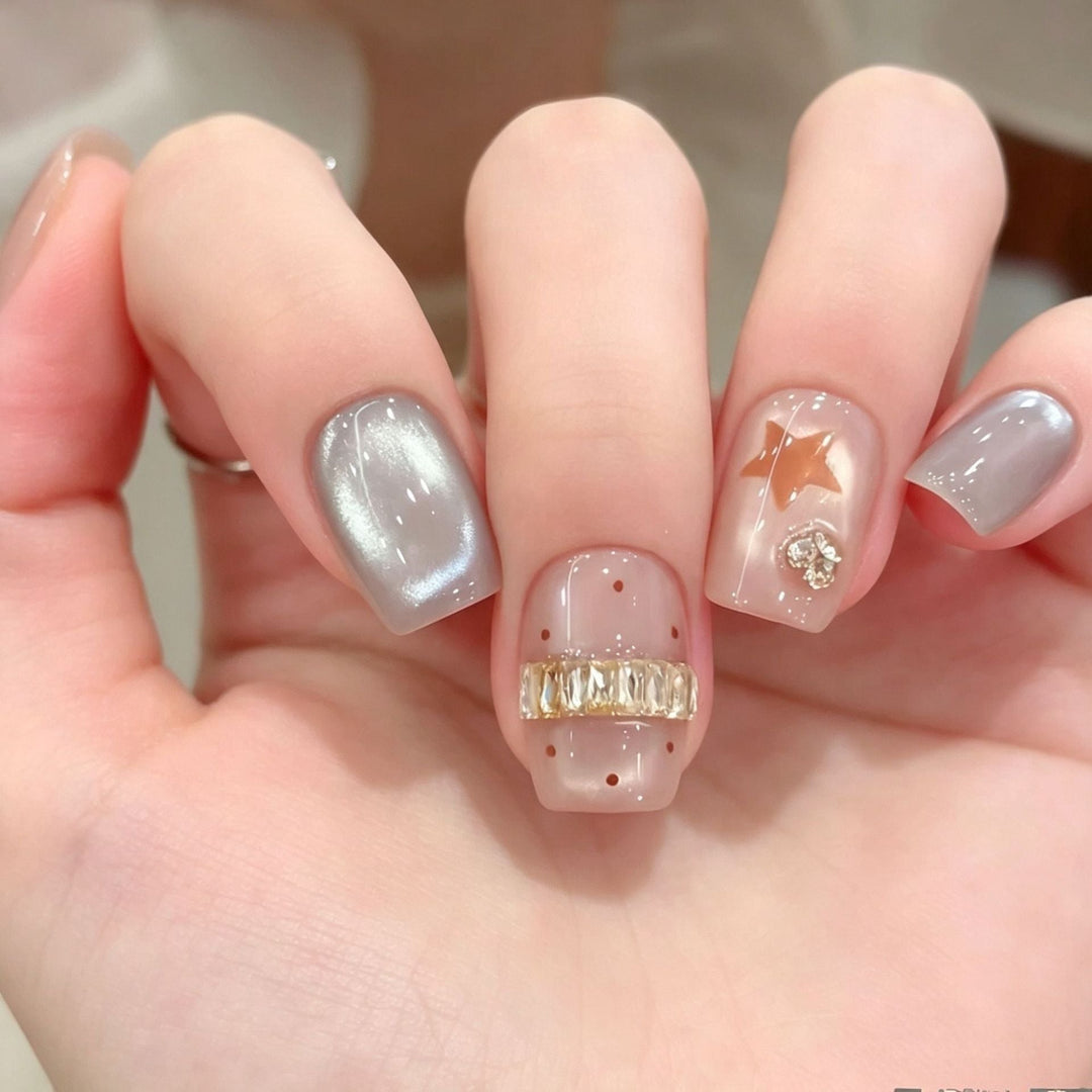 Decorative Press-On Nail Art Set with Rhinestone Accents Kalsten