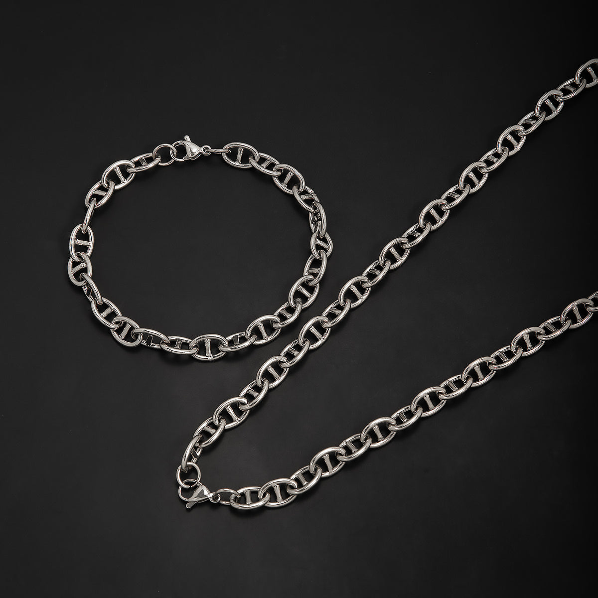 Chain Link Acalora