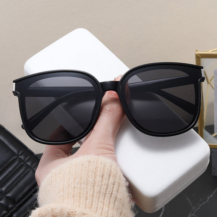 Women's stylish sunglasses with fashionable design Kalsten