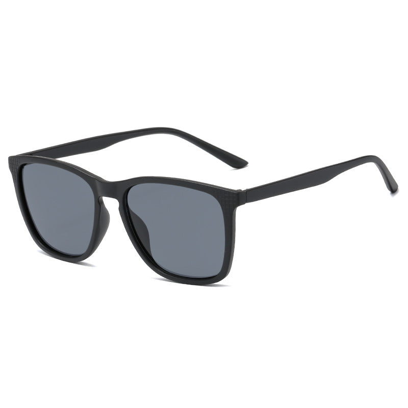 Ladies stylish sunglasses with modern, angular frame Kalsten