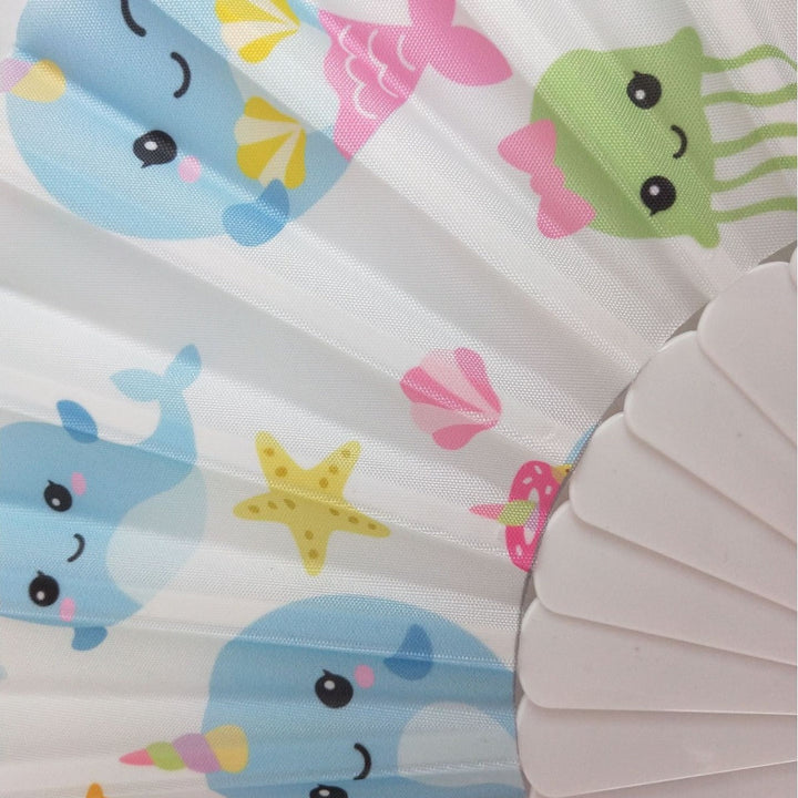 Ladies fan with shimmering scale patterns Kalsten