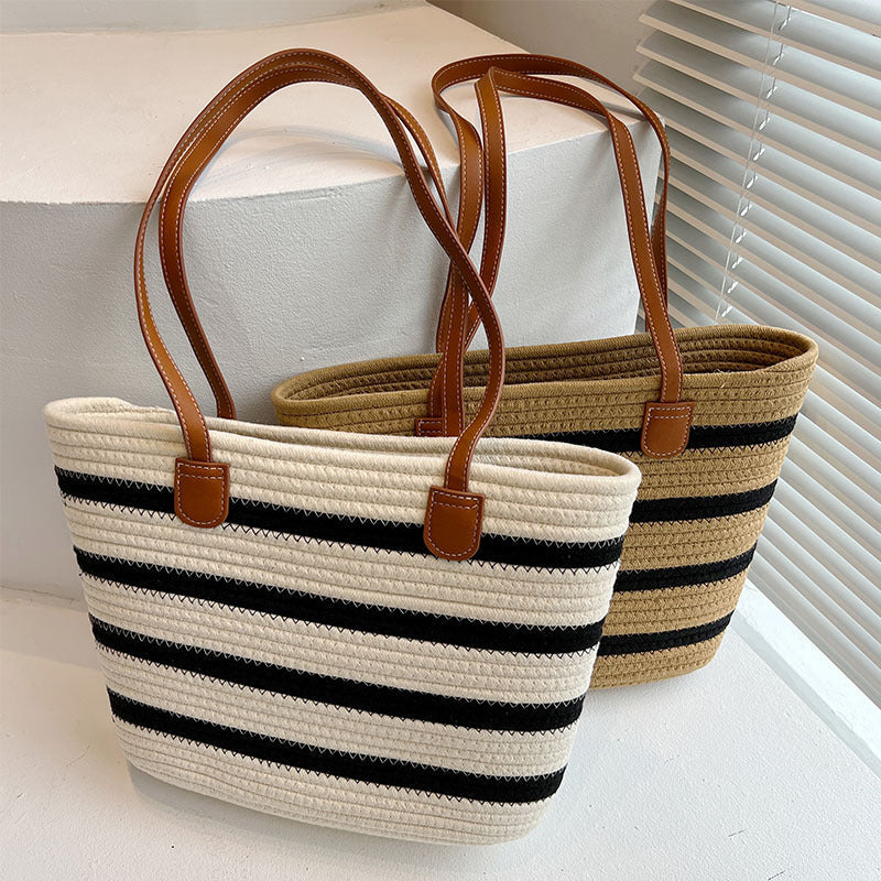 Stylish straw bag with contrasting stripes Kalsten