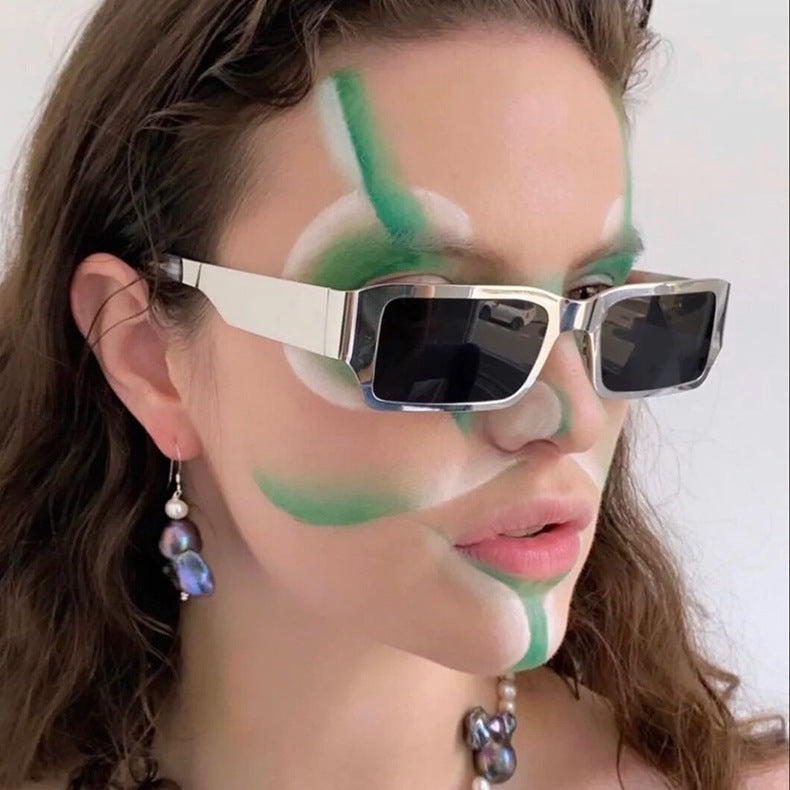 Women's geometric sunglasses with protective UV filter and sturdy metal frame Kalsten