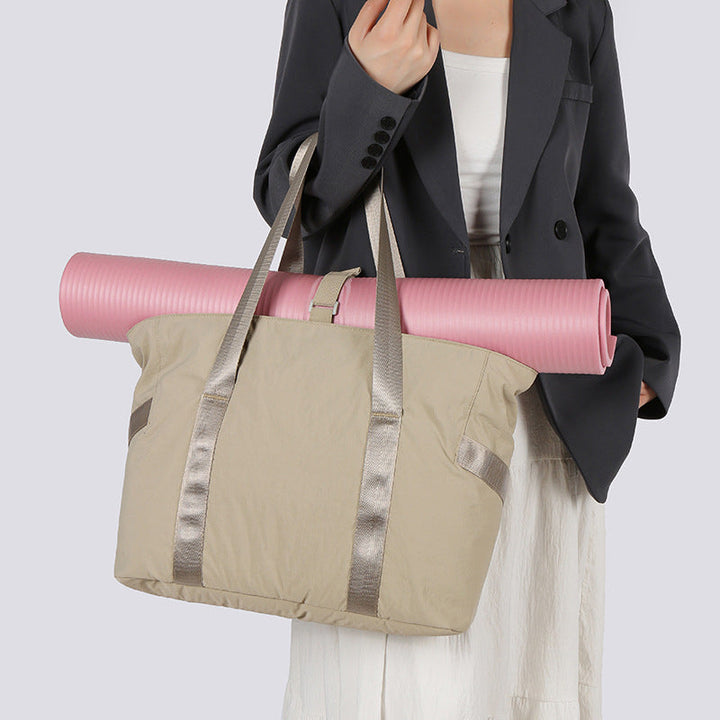 Stylish tote bag with spacious main compartment and reinforced handles Kalsten