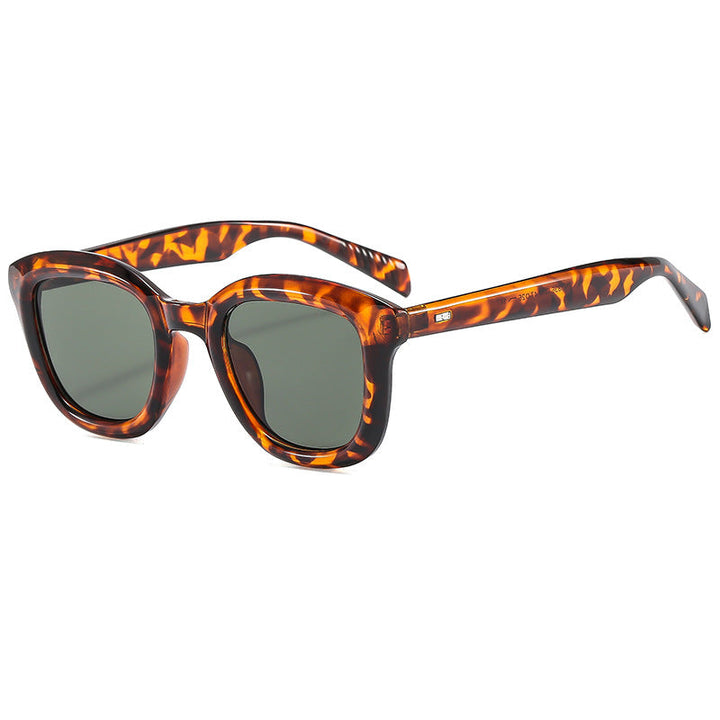 Women’s Fashion Sunglasses in Elegant, Transparent Design Kalsten