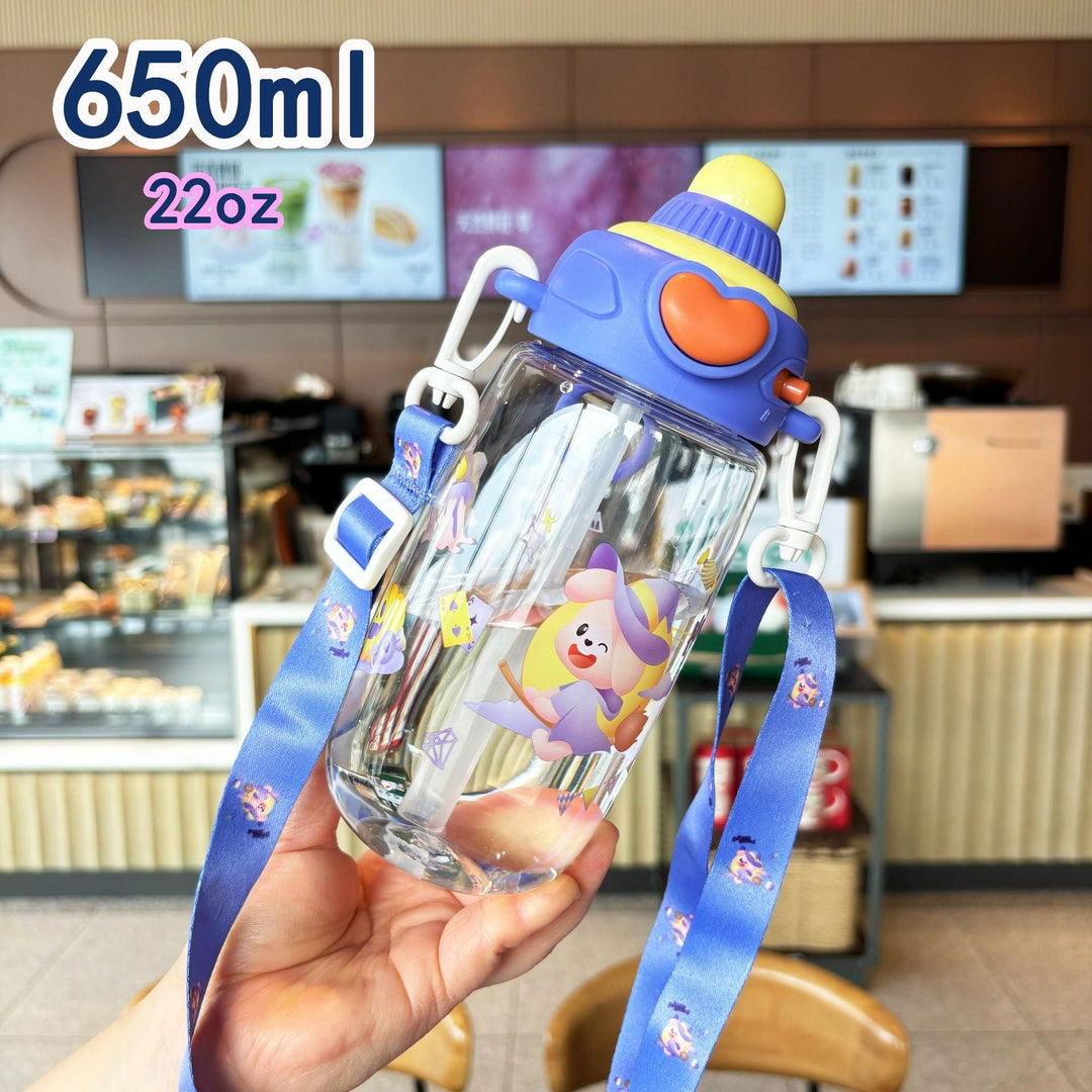Women's transparent drinking bottle with ergonomic carrying handle and integrated straw Kalsten