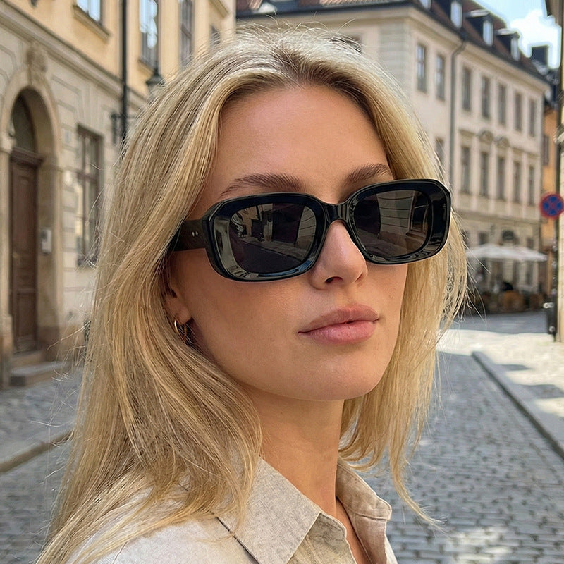 Women's Fashion Oversized Sunglasses with High-Quality Plastic Frame Kalsten