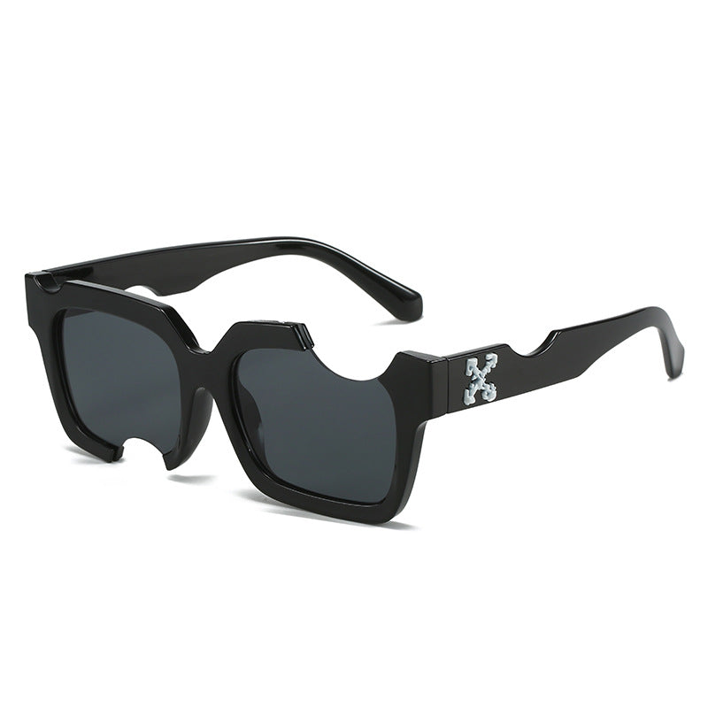 Women's modern, geometric sunglasses with exceptional frame Kalsten
