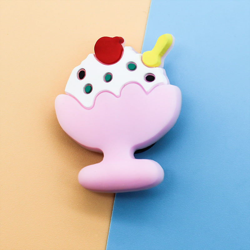Women's creatively designed Magnet Kalsten