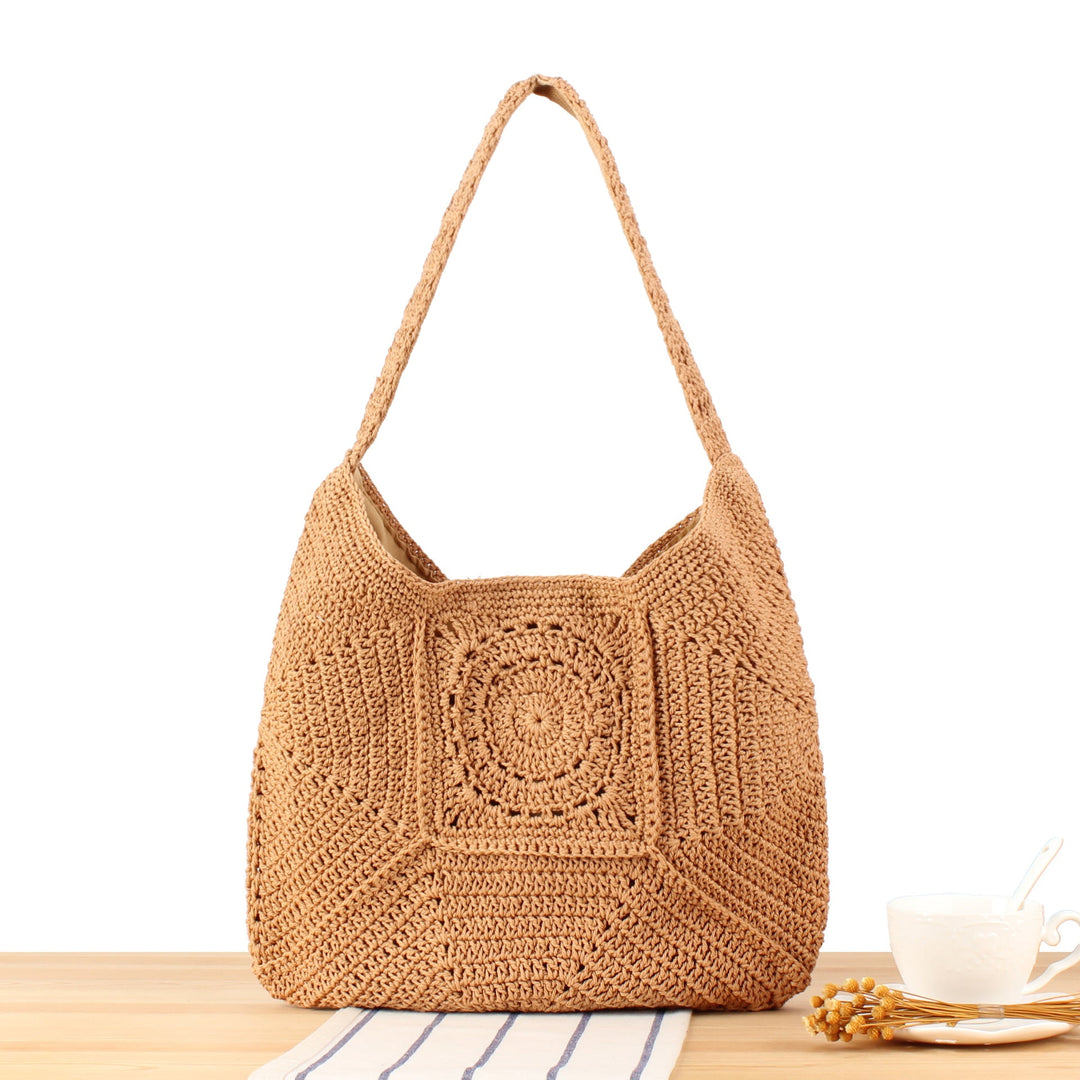 Hand-knotted shoulder bag with geometric pattern Kalsten