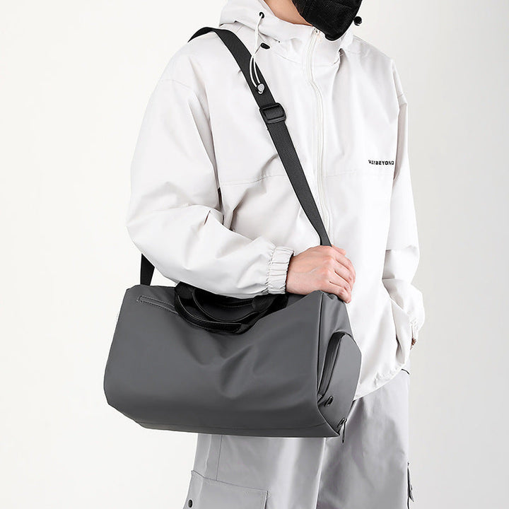 Multifunctional sports and travel bag with robust design Kalsten