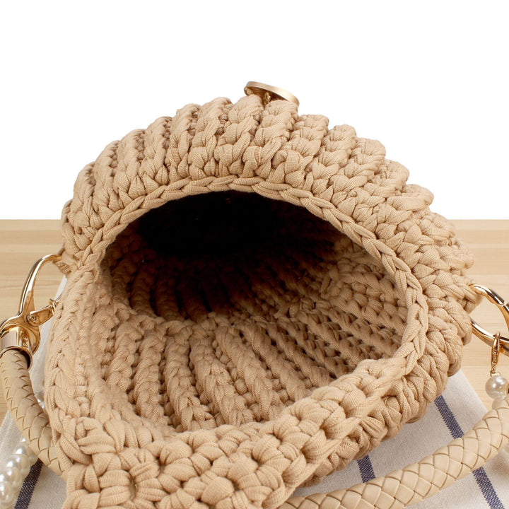 Elegant Handbag in Shell Design Kalsten