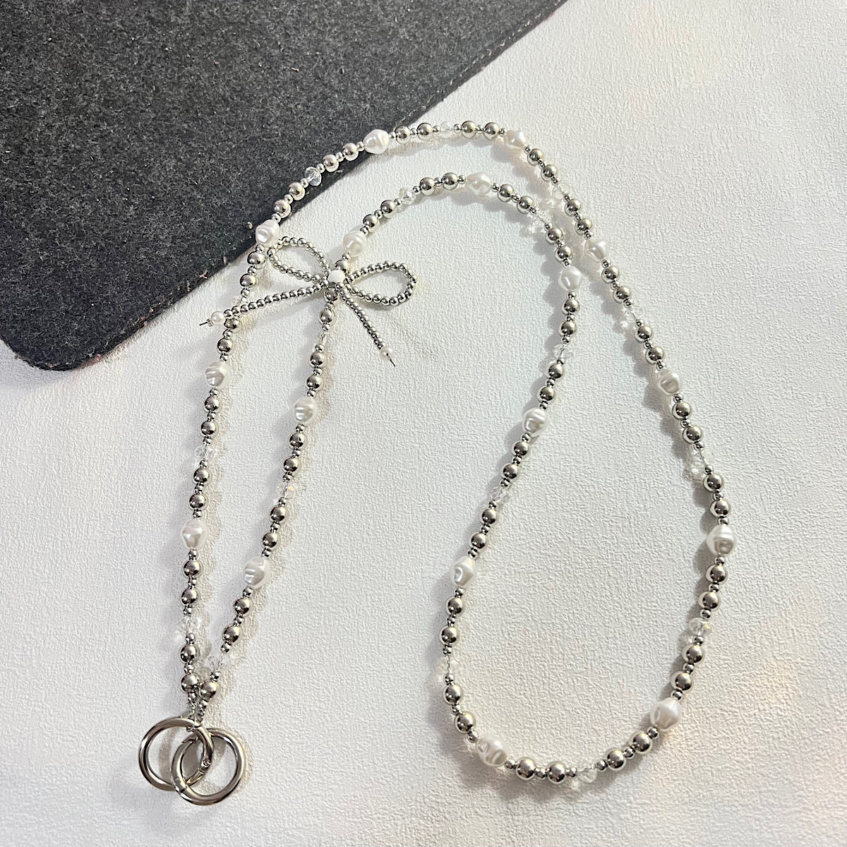Elegant Beaded Eyewear Chain Acalora