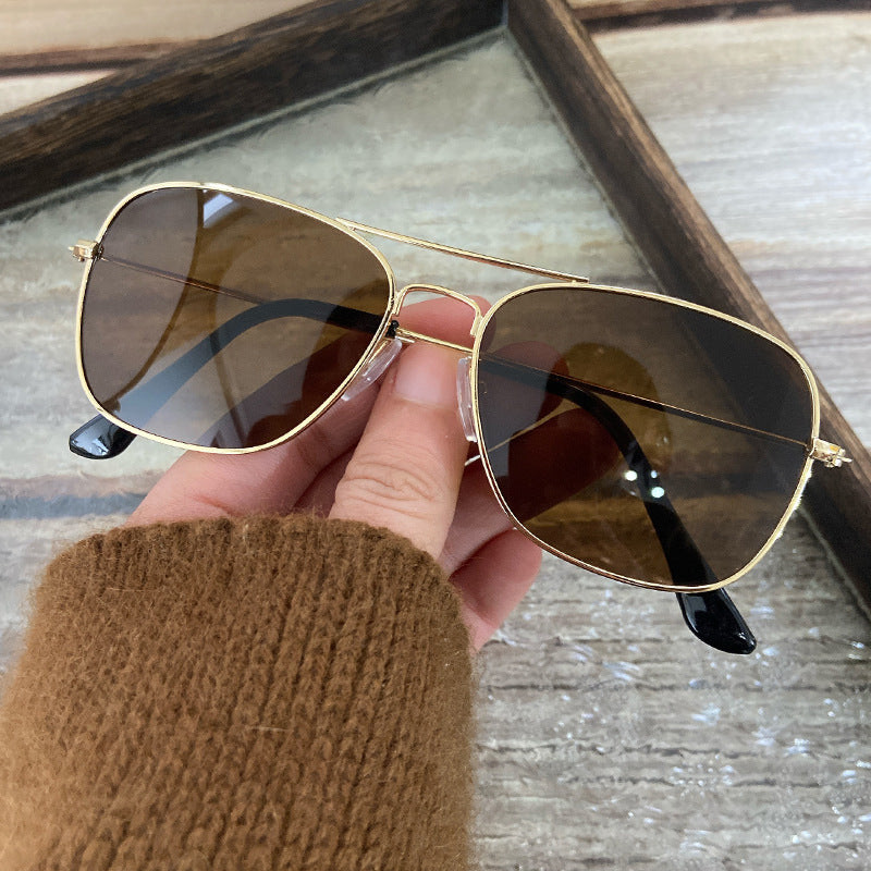 Fashionable metal sunglasses Kalsten