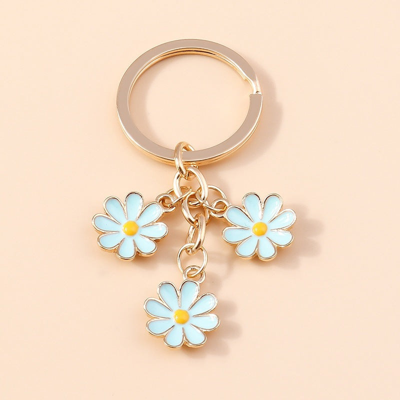 Keychain with Three Playful Daisies Kalsten