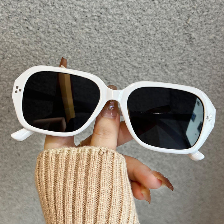 Women's fashionable oversized sunglasses in elegant design Kalsten