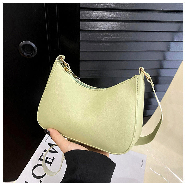 Elegant Handbag in Curved Design Kalsten