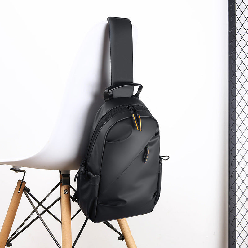 Sling backpack with flexible compartment layout and water-repellent material Kalsten