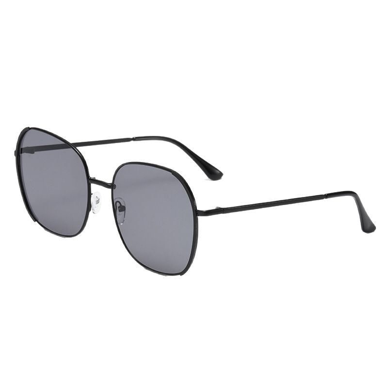 Ladies oversized sunglasses with protective UV protection and elegant metal frame Kalsten