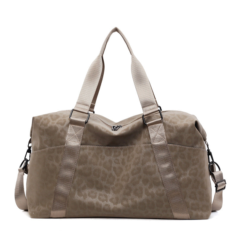 Sporty travel bag with structured upper material Kalsten
