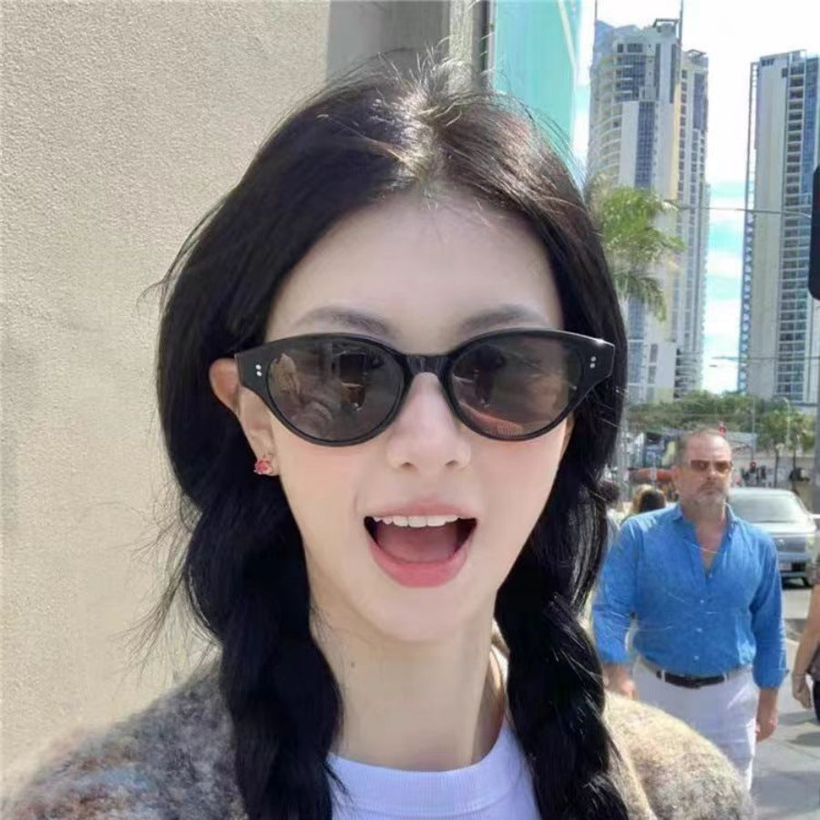 Women's stylish sunglasses in trendy retro style Kalsten
