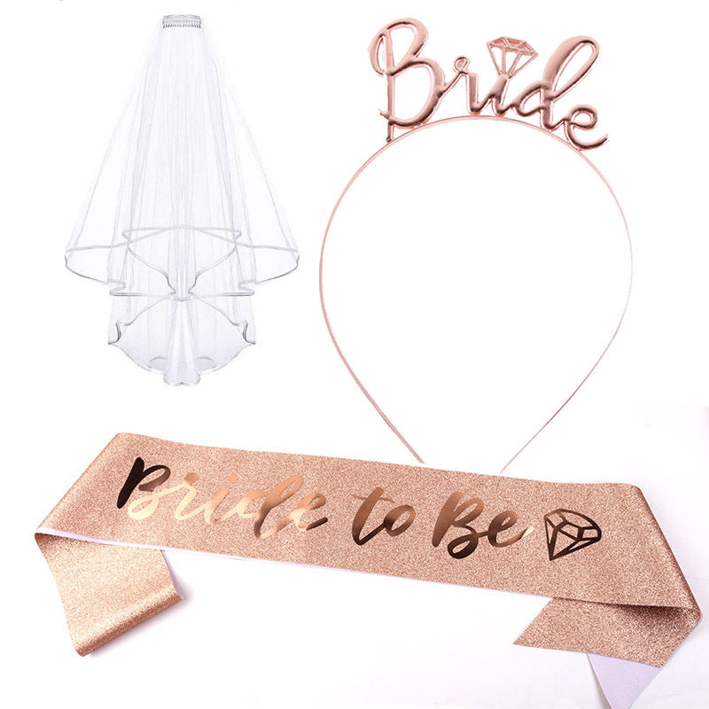 Women's bridal accessories set with shimmering veil and personalized sash Kalsten