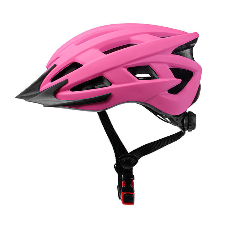 Bicycle helmet with thoughtful ventilation system Kalsten