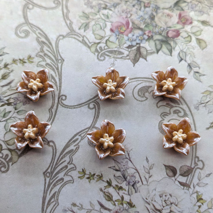 Decorative flower appliqués Kalsten