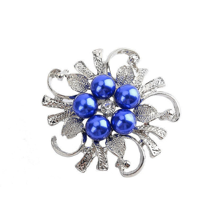 Glamorous brooch with pearl set Kalsten