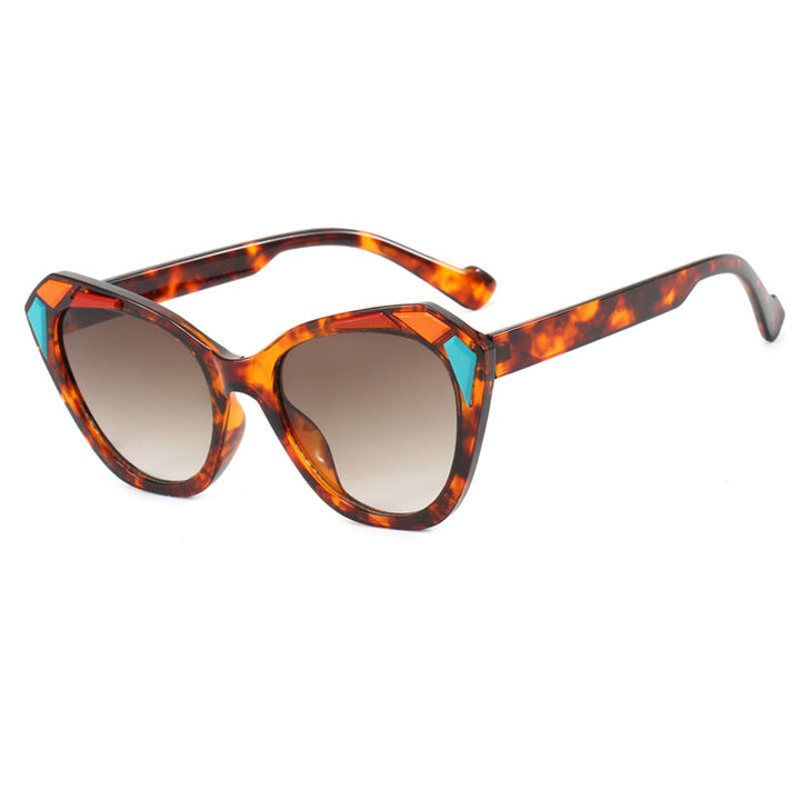 Ladies Cat Eye Sunglasses with Fashionable Details Kalsten