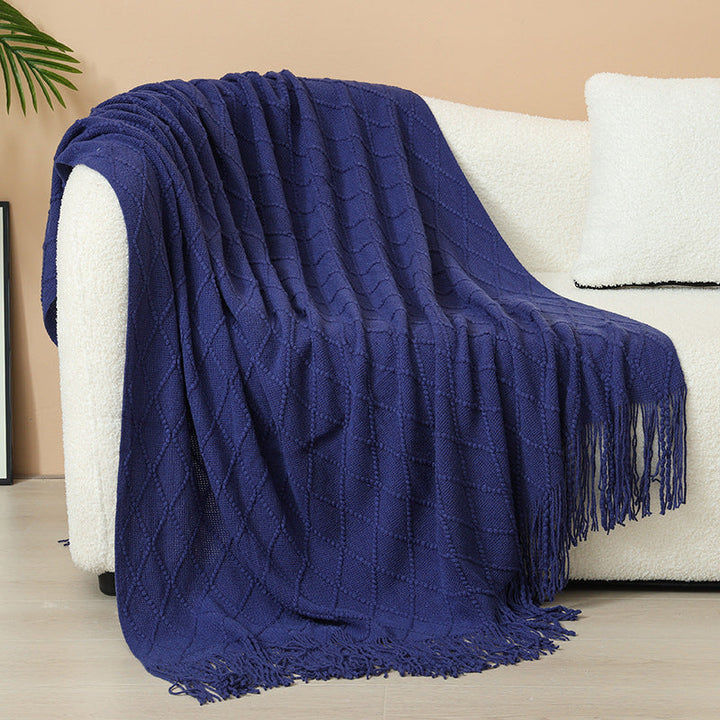 Women Elegant and stylish living and cuddly blanket with fringes Kalsten