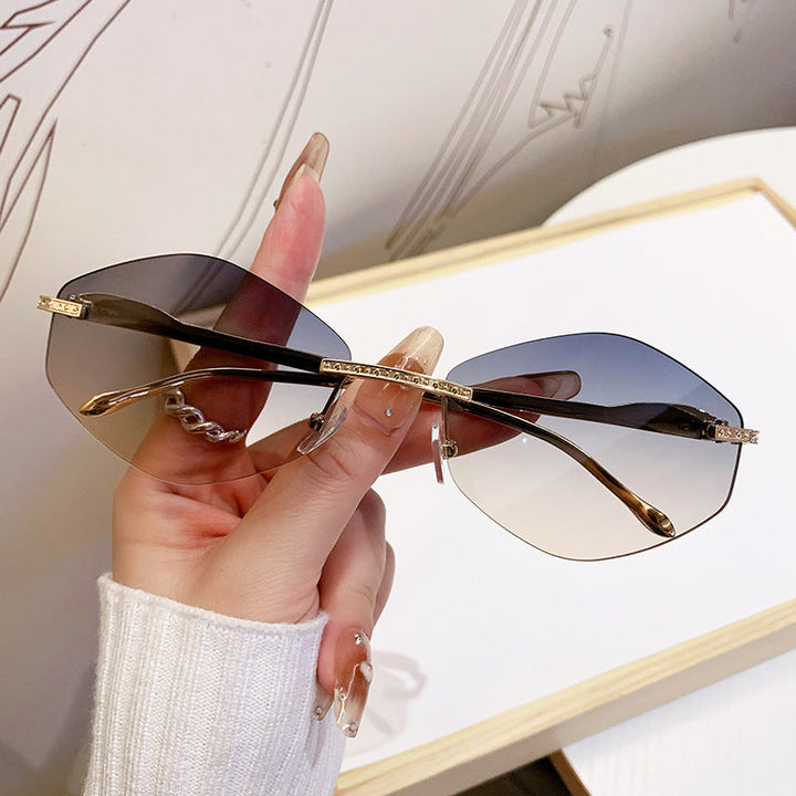 Women's extravagant sunglasses with sparkling accents Kalsten