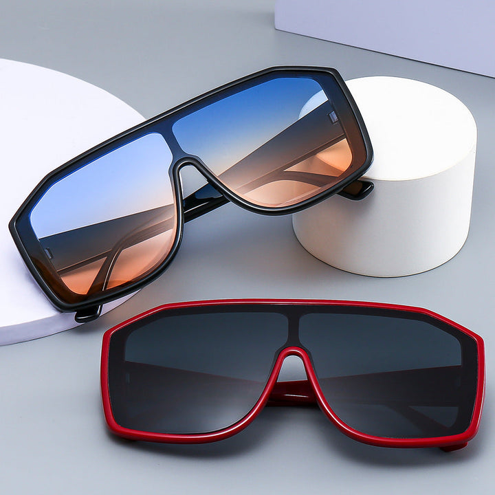 Women Fashionable Oversized Sunglasses in Extravagant Animal Print Design Kalsten