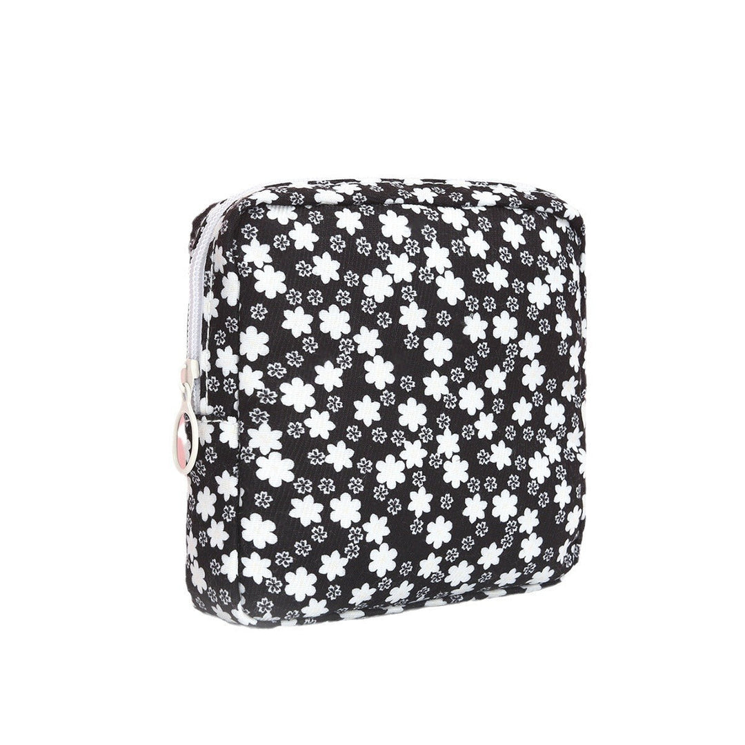 Cosmetic organizer with floral patterned design Kalsten
