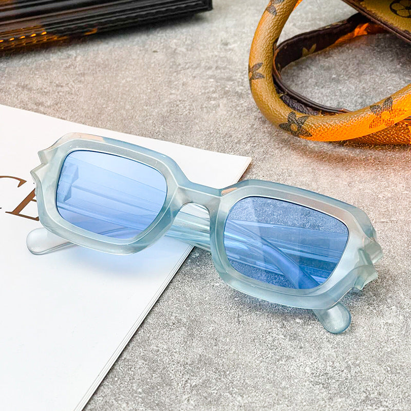 Women's fashionable sunglasses with striking frame Kalsten