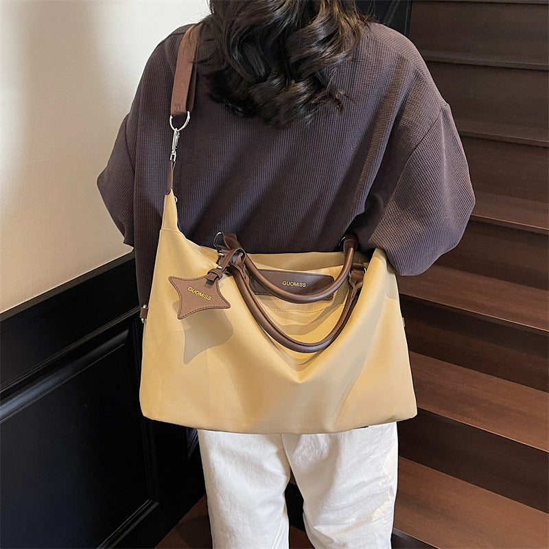 Elegant Travel Bag With Practical Compartments Kalsten
