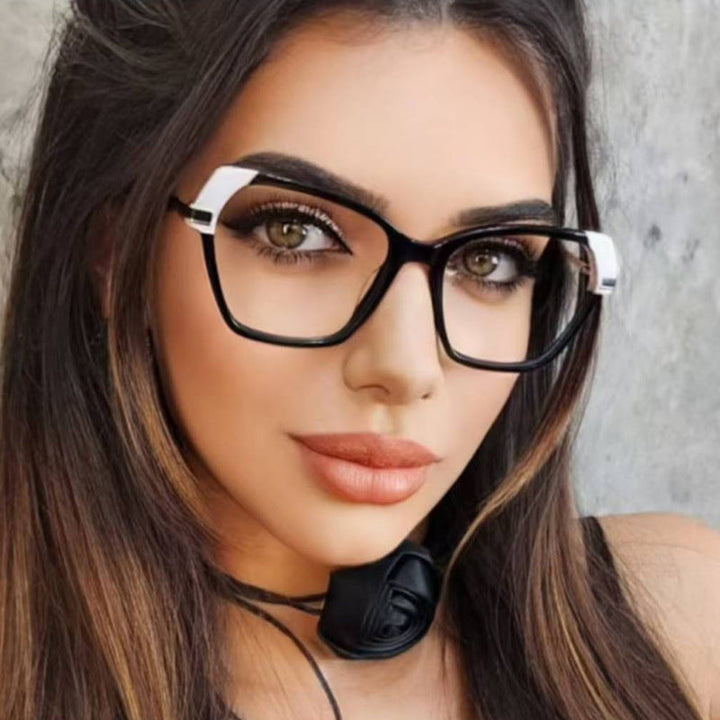 Ladies square sunglasses with elegant metal frame and protective UV filter Kalsten