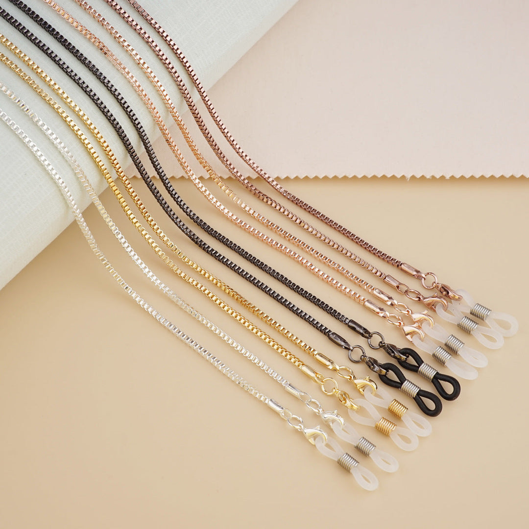Sleek Metal Eyewear Chain Kalsten
