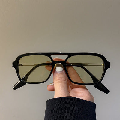 Women's trendy square sunglasses with transparent frame and gentle lenses Kalsten