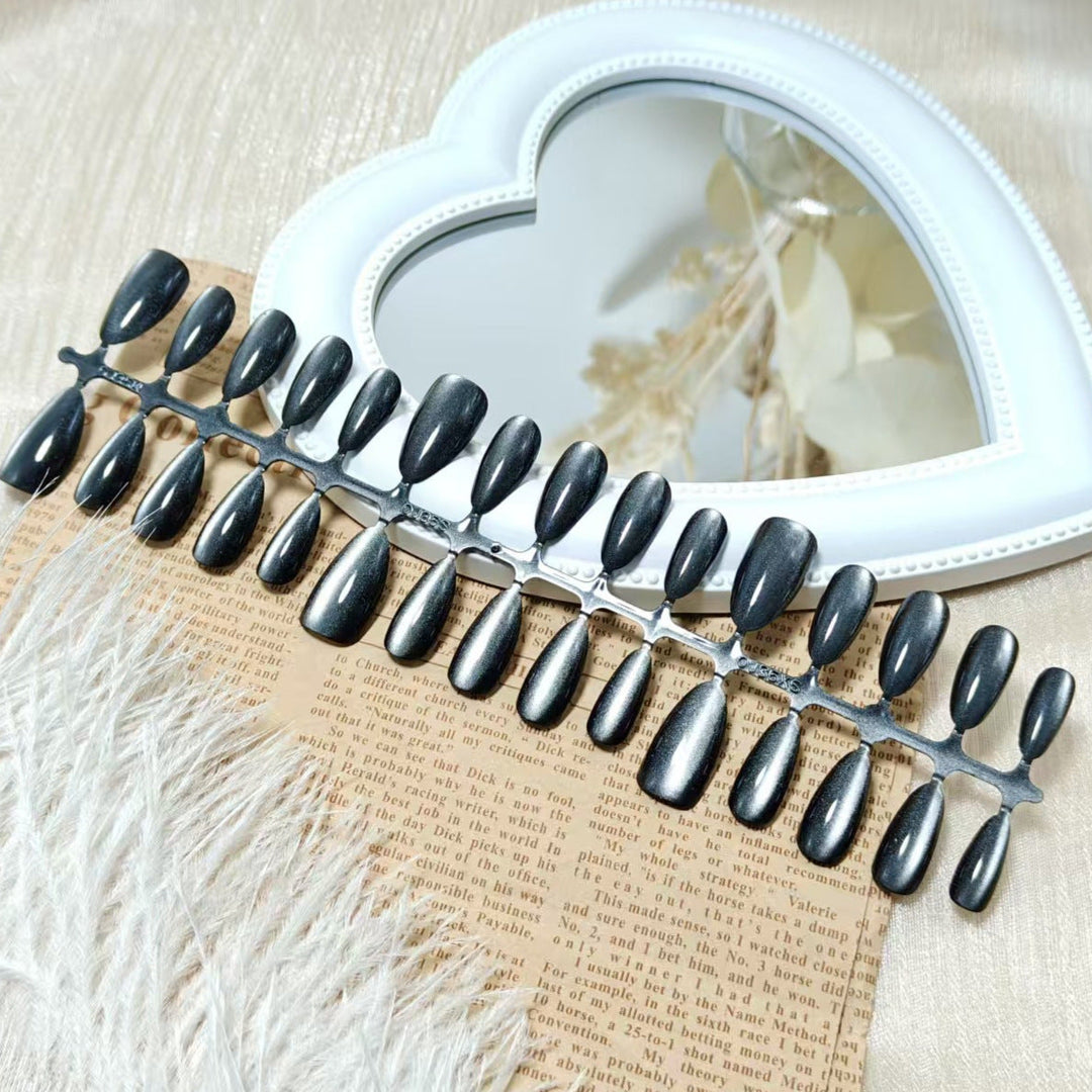 Shiny artificial nails Kalsten