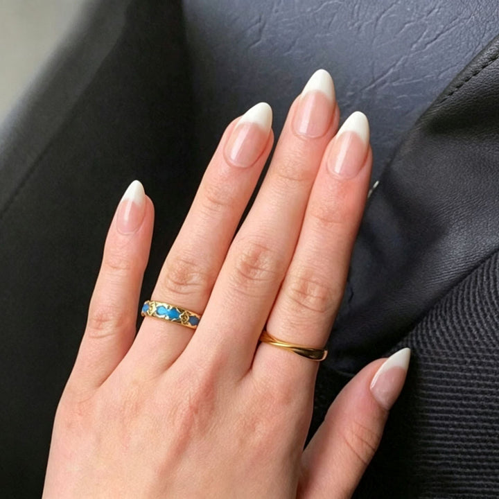 Elegant Nail Art Kalsten