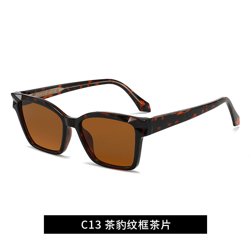 Ladies sunglasses in trendy, geometric design Kalsten