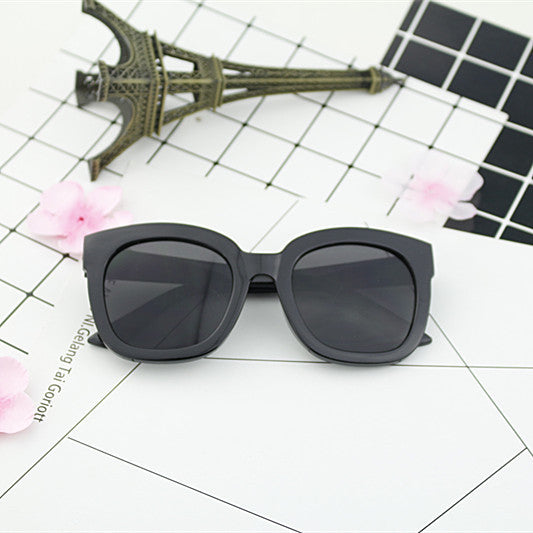 Women's oversized sunglasses with fashionable design and UV protection Kalsten