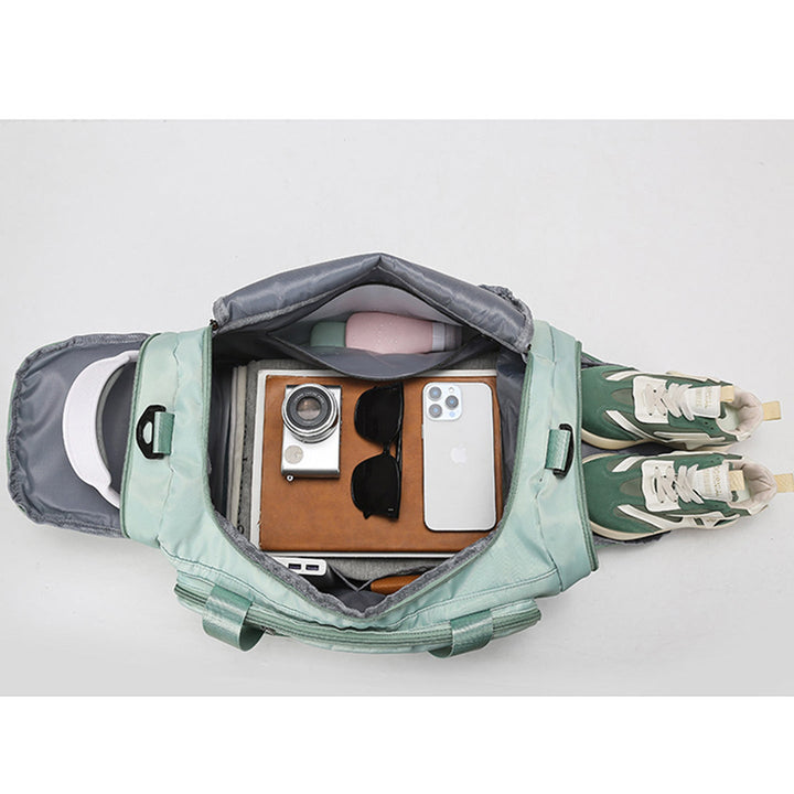 Sporty leisure bag with multiple compartments Kalsten