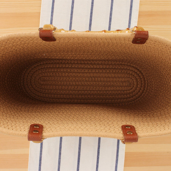Elegant basket bag with bamboo handles Kalsten