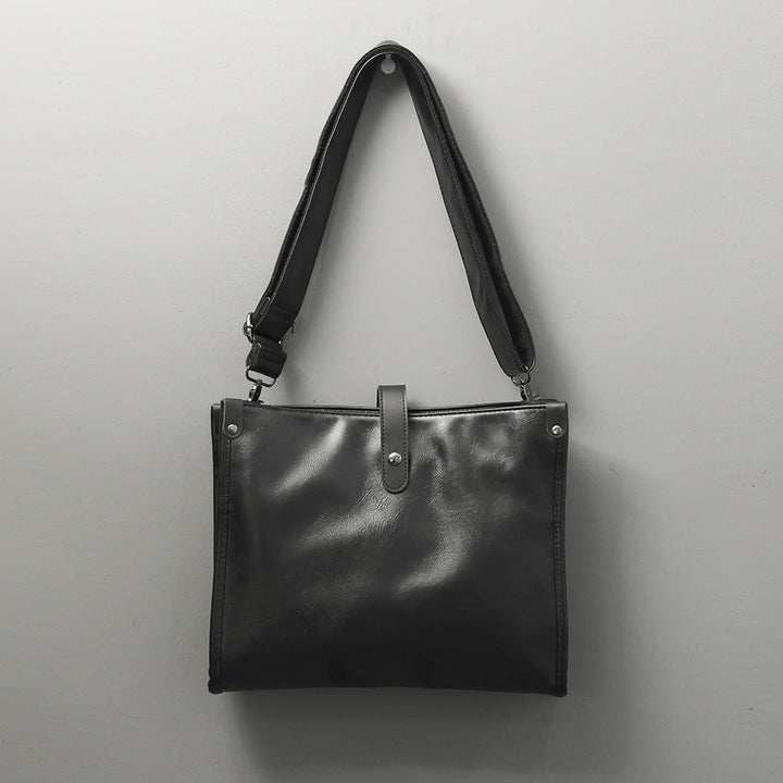 Elegant and Versatile Shoulder Bag Kalsten