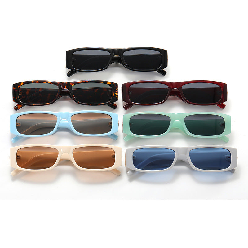 Women's fashionable rectangular sunglasses with stylish metal application Kalsten