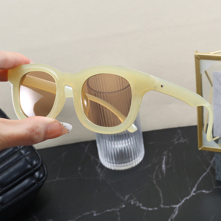 Women's sunglasses in modern, square design Kalsten