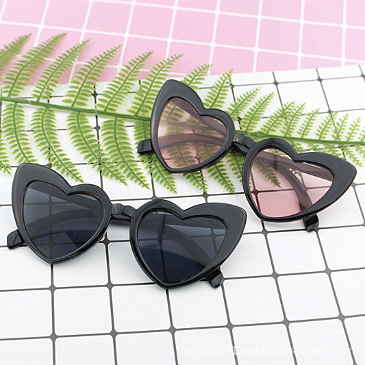 Women's Heart-Shaped Sunglasses with High-Quality UV Protection and Stylish Design Kalsten
