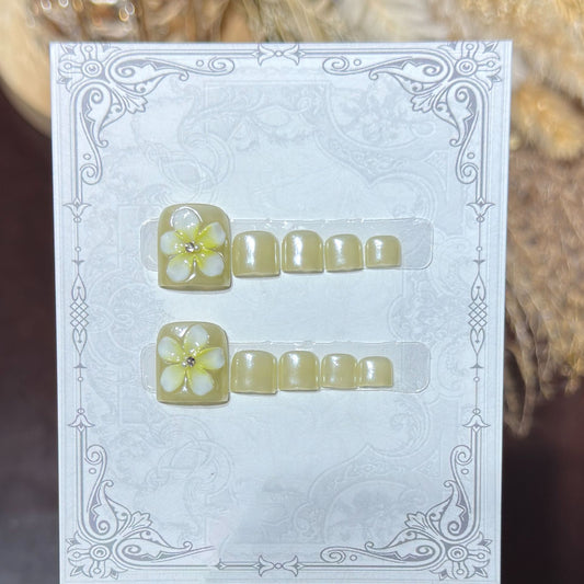 Floral-Themed Decorative Press-On Nail Set Acalora
